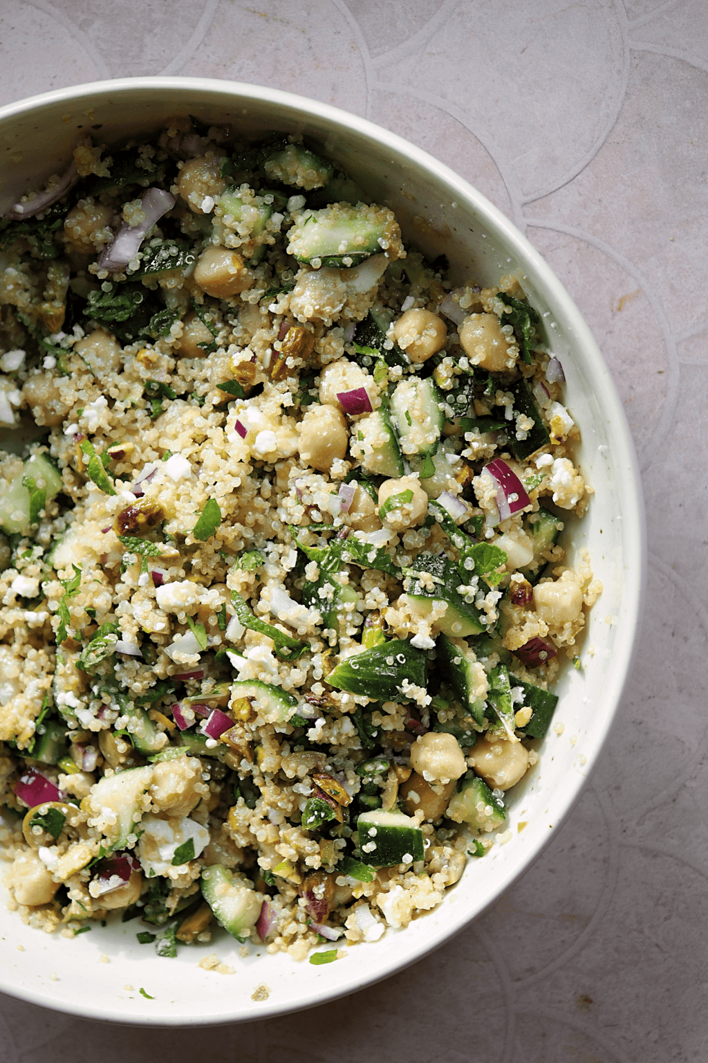 Jennifer Aniston’s Viral Greek Quinoa&nbsp;Salad