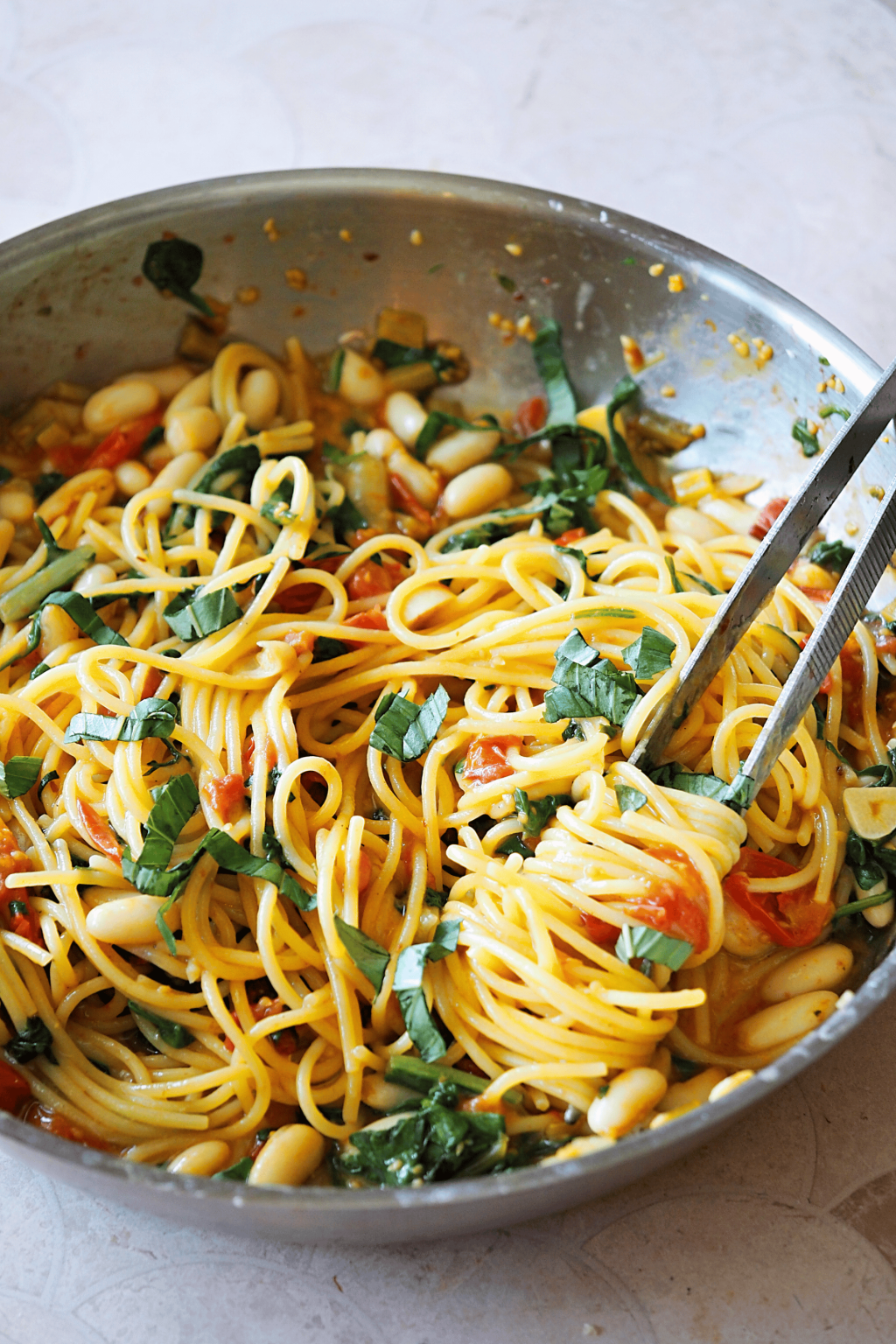 The ‘Meghan Markle’ One Pot Tomato, Greens & Beans Pasta (with some&nbsp;tweaks)