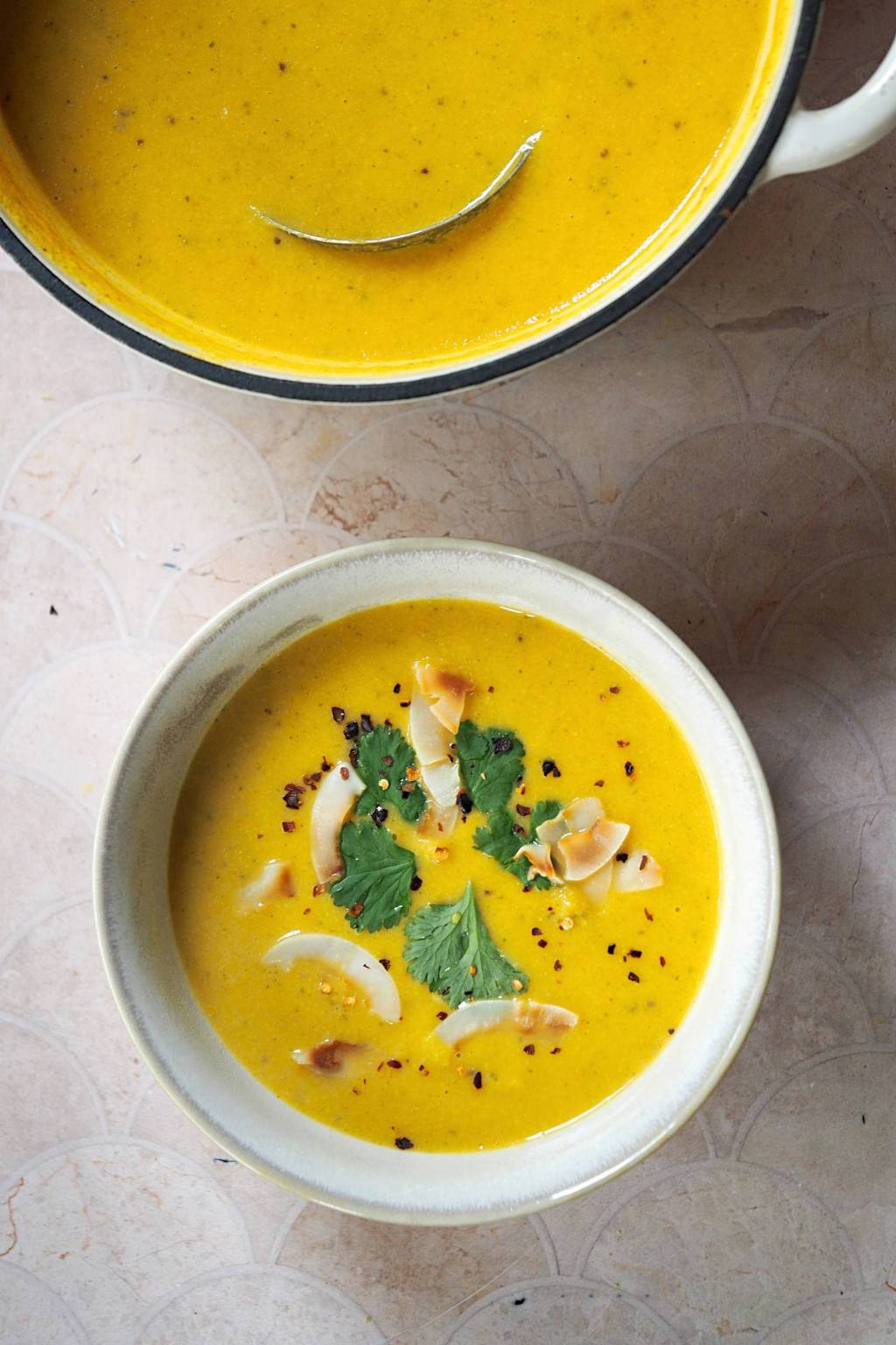 Golden Cauliflower, Coconut & Chickpea&nbsp;Soup